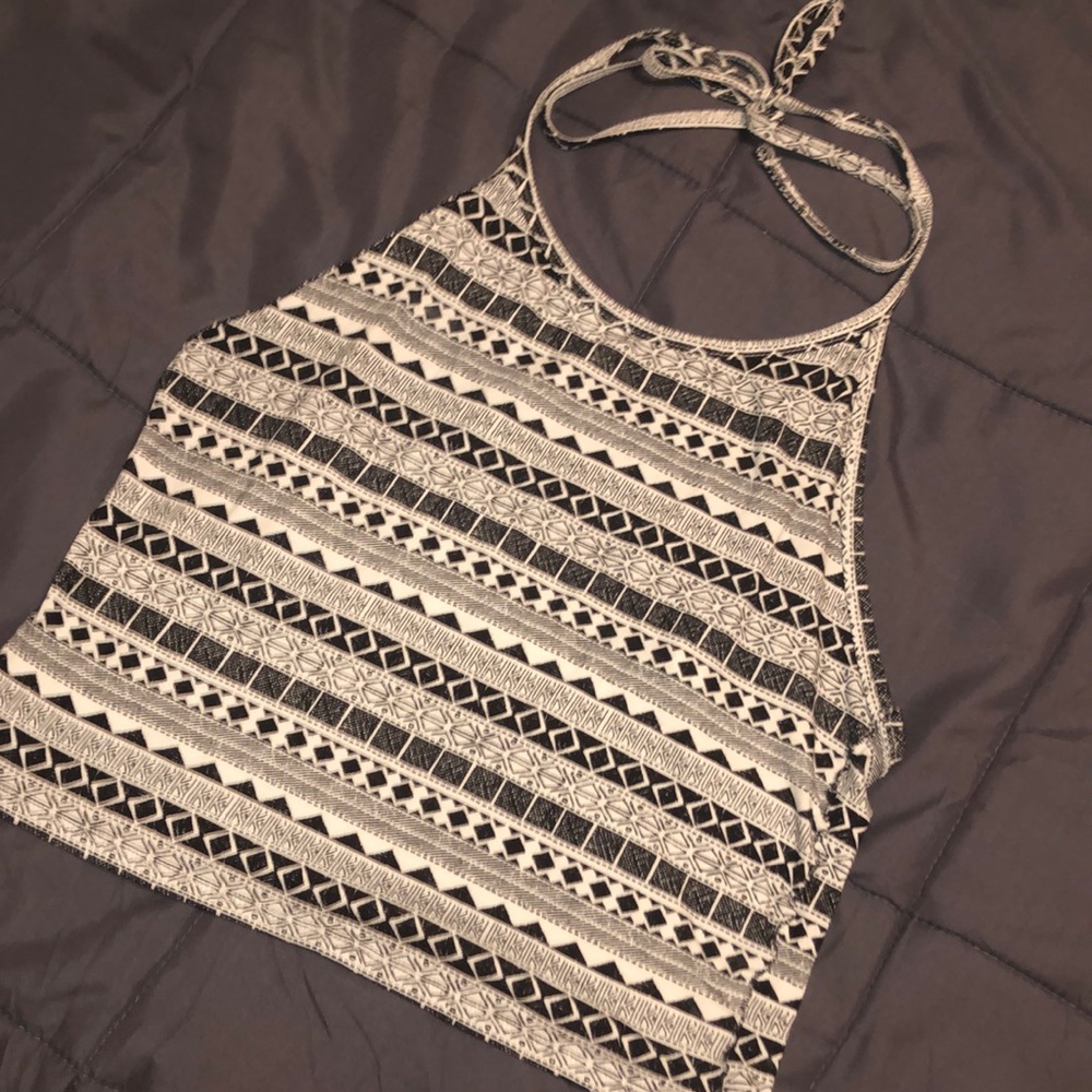 Black and White Crop Top!